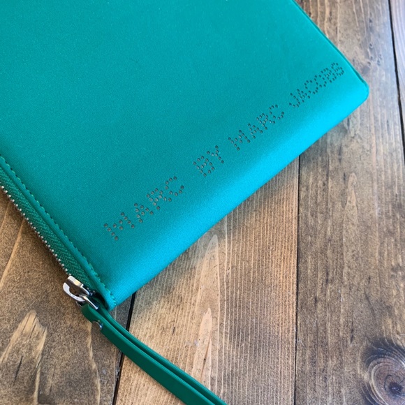 Marc Jacobs Mini iPad Case - Picture 2 of 6